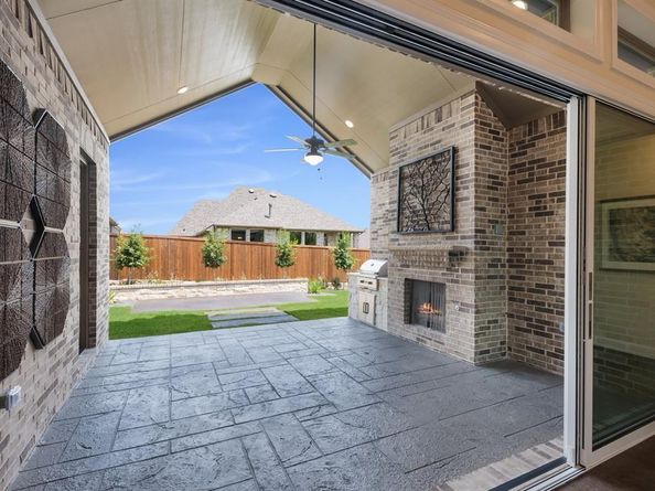 137  Cross Timbers Street , Azle Texas 76020