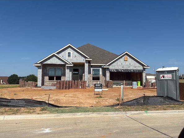 137  Cross Timbers Street , Azle Texas 76020