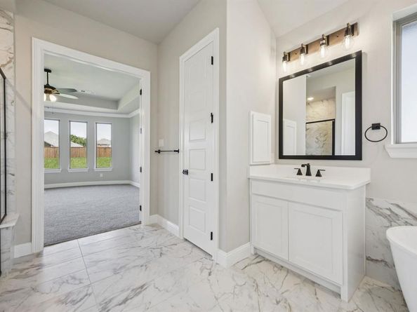 137  Cross Timbers Street , Azle Texas 76020