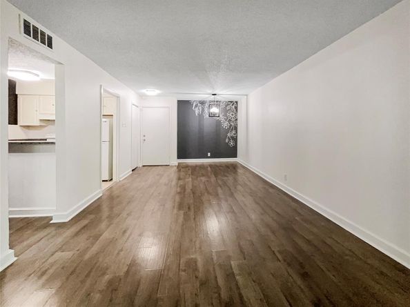 4851  Cedar Springs Road  281, Dallas Texas 75219