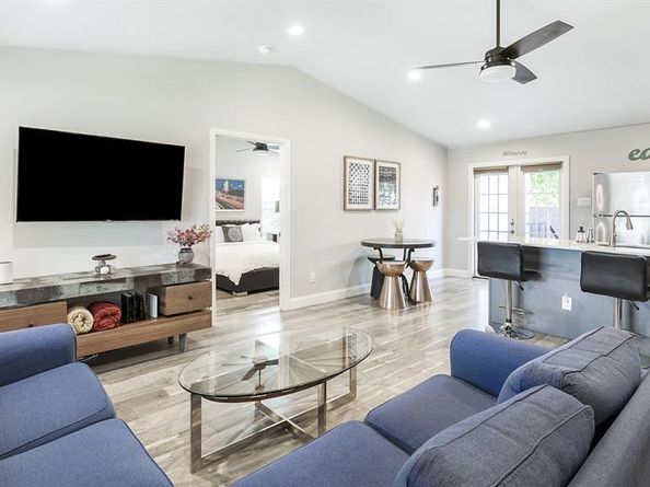 4337  Hopkins Avenue , Dallas Texas 75209