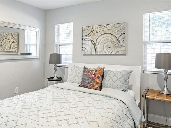 4337  Hopkins Avenue , Dallas Texas 75209