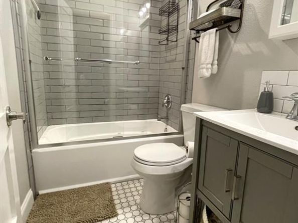 4337  Hopkins Avenue , Dallas Texas 75209