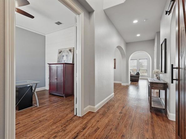 907  Highpoint Way , Roanoke Texas 76262