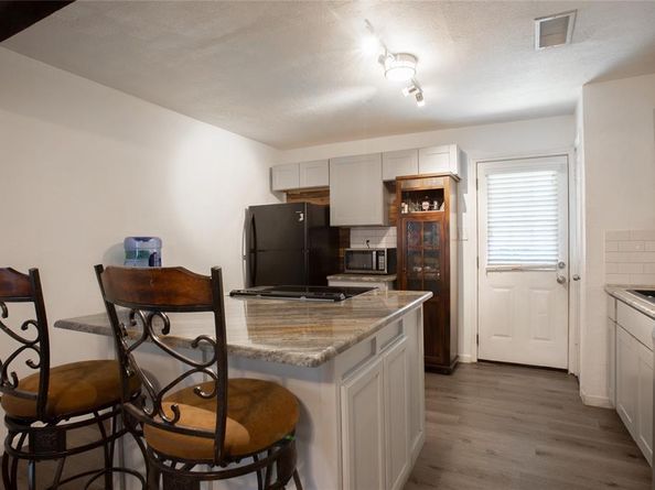 2120 N Riverside Drive , Fort Worth Texas 76111