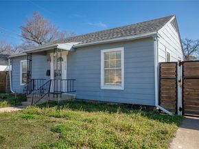 2120 N Riverside Drive , Fort Worth Texas 76111