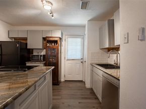 2120 N Riverside Drive , Fort Worth Texas 76111