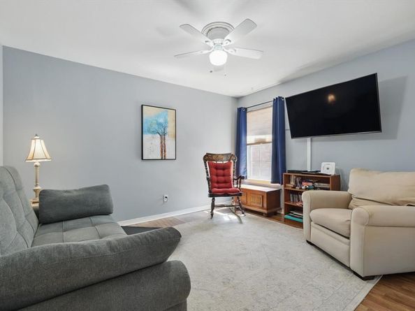 1116  Cresthill Drive  43, Cedar Hill Texas 75104