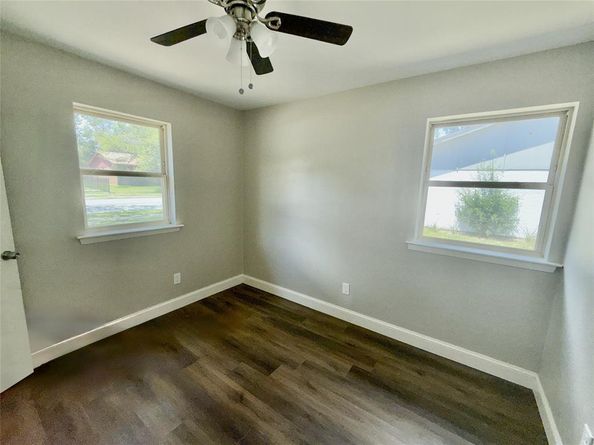 724  Windsor Drive , Everman Texas 76140