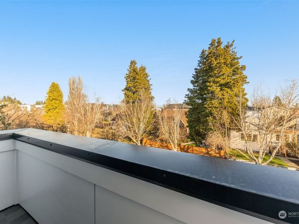 8049 H Mary Avenue NW, Seattle WA 98117