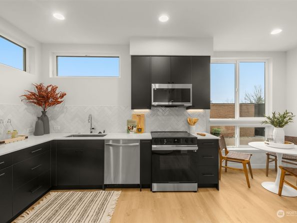 8049 H Mary Avenue NW, Seattle WA 98117