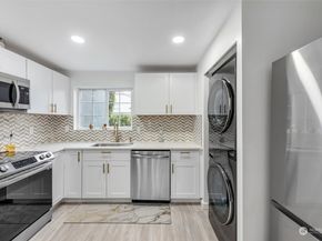 12403 4th Avenue W 1102, Everett WA 98204