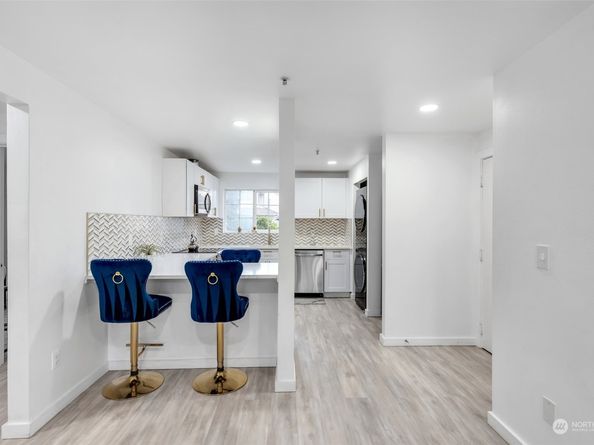 12403 4th Avenue W 1102, Everett WA 98204