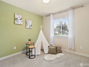 26621 106th Avenue SE, Kent WA 98030