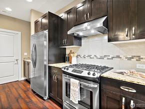 26621 106th Avenue SE, Kent WA 98030