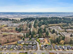 26621 106th Avenue SE, Kent WA 98030