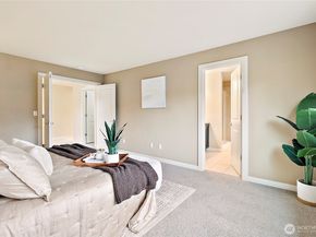 26621 106th Avenue SE, Kent WA 98030