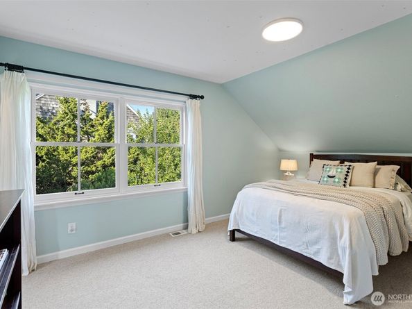 6641 NE Windermere Road, Seattle WA 98115