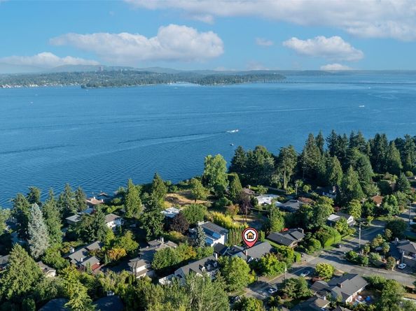 6641 NE Windermere Road, Seattle WA 98115