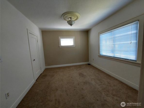 2001 Grand Avenue, Everett WA 98201