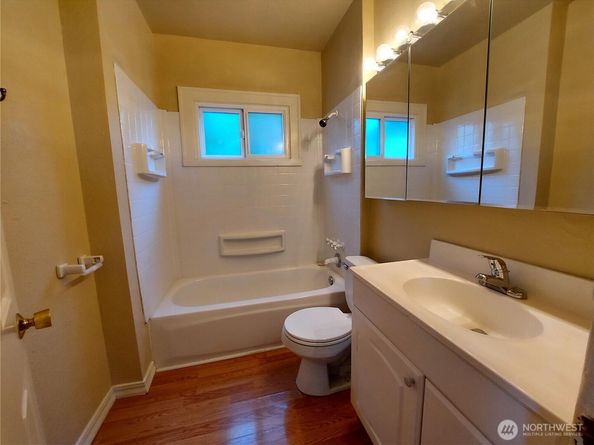 2001 Grand Avenue, Everett WA 98201