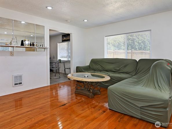 7660 S 126th Street, Seattle WA 98178