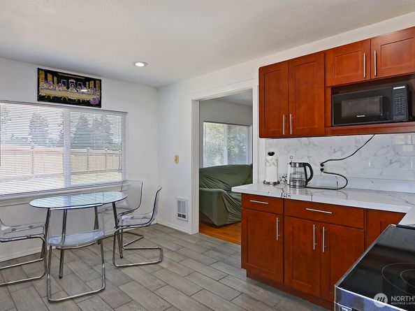 7660 S 126th Street, Seattle WA 98178