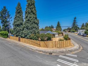7660 S 126th Street, Seattle WA 98178