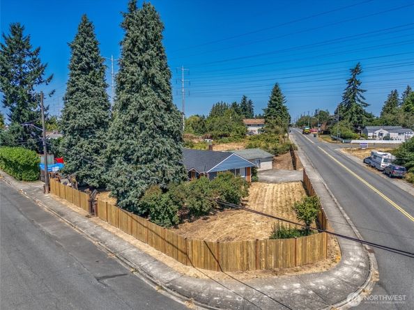 7660 S 126th Street, Seattle WA 98178