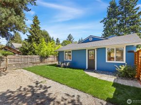 13548 Ashworth Avenue N, Seattle WA 98125