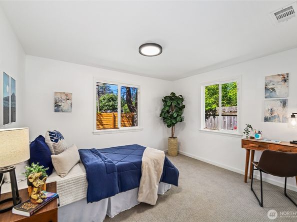 13548 Ashworth Avenue N, Seattle WA 98125