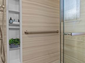 11086 25th Avenue SW, Seattle WA 98146