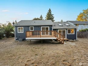 11086 25th Avenue SW, Seattle WA 98146