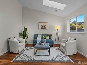 11086 25th Avenue SW, Seattle WA 98146