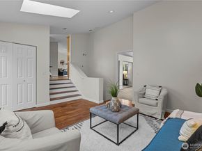11086 25th Avenue SW, Seattle WA 98146