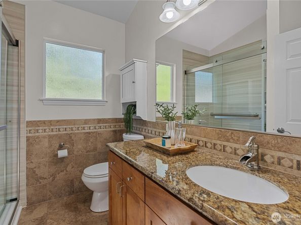 11086 25th Avenue SW, Seattle WA 98146