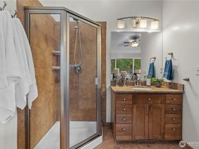 11086 25th Avenue SW, Seattle WA 98146