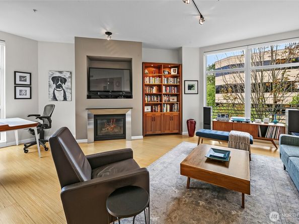 17 W Mercer Street 300, Seattle WA 98119