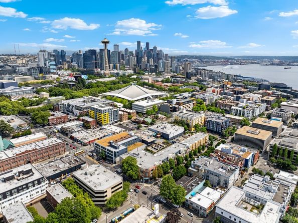 17 W Mercer Street 300, Seattle WA 98119