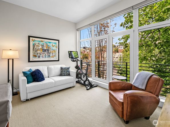 17 W Mercer Street 300, Seattle WA 98119