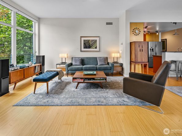 17 W Mercer Street 300, Seattle WA 98119