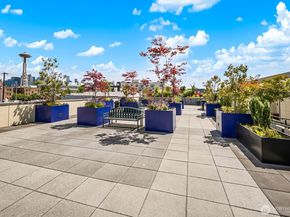 17 W Mercer Street 300, Seattle WA 98119