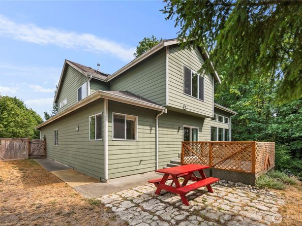 1610 NE Mt Kamela Court, Poulsbo WA 98370