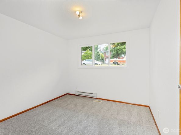 806 Marion Place, Kent WA 98030