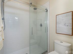 18636 NE 55th Way, Redmond WA 98052