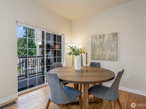 18636 NE 55th Way, Redmond WA 98052