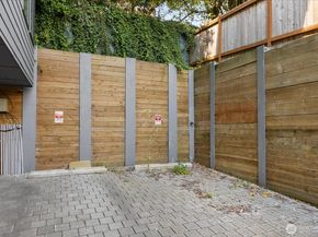 972 N Allen Place, Seattle WA 98103