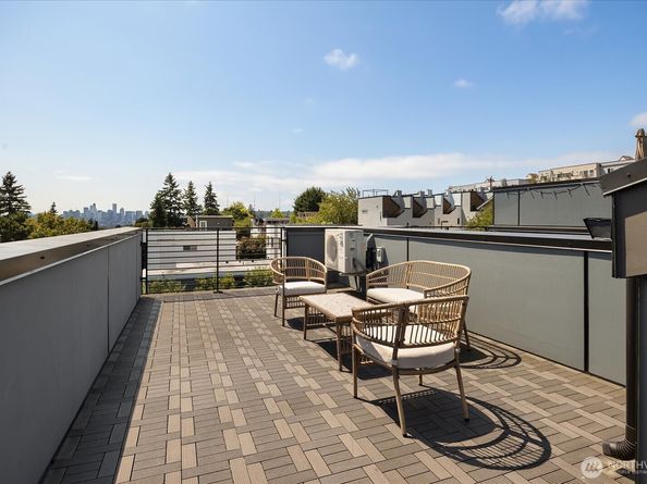 972 N Allen Place, Seattle WA 98103