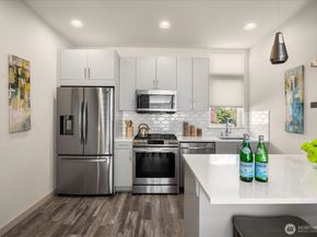 972 N Allen Place, Seattle WA 98103