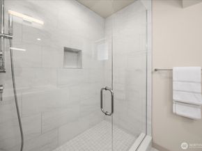 972 N Allen Place, Seattle WA 98103